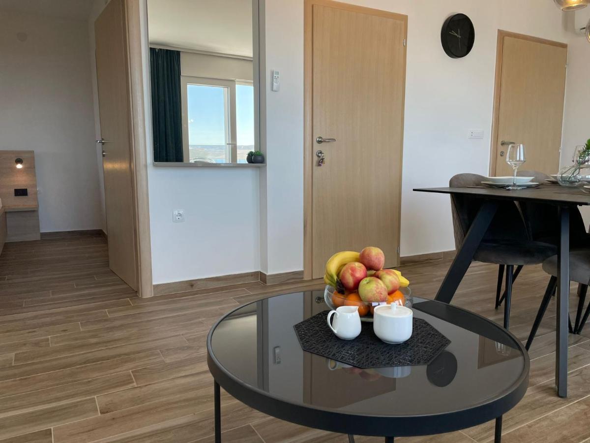 Apartmani Starigrad Paklenica - Danijel Exterior photo
